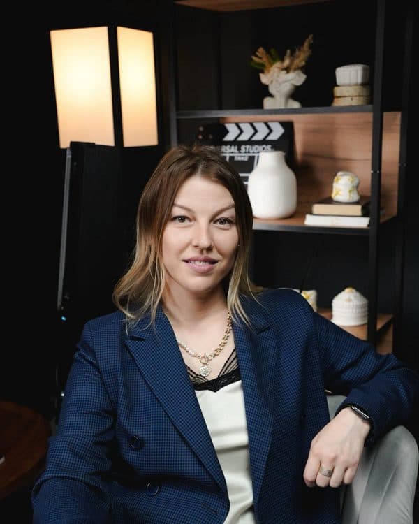 Елена Тихонова